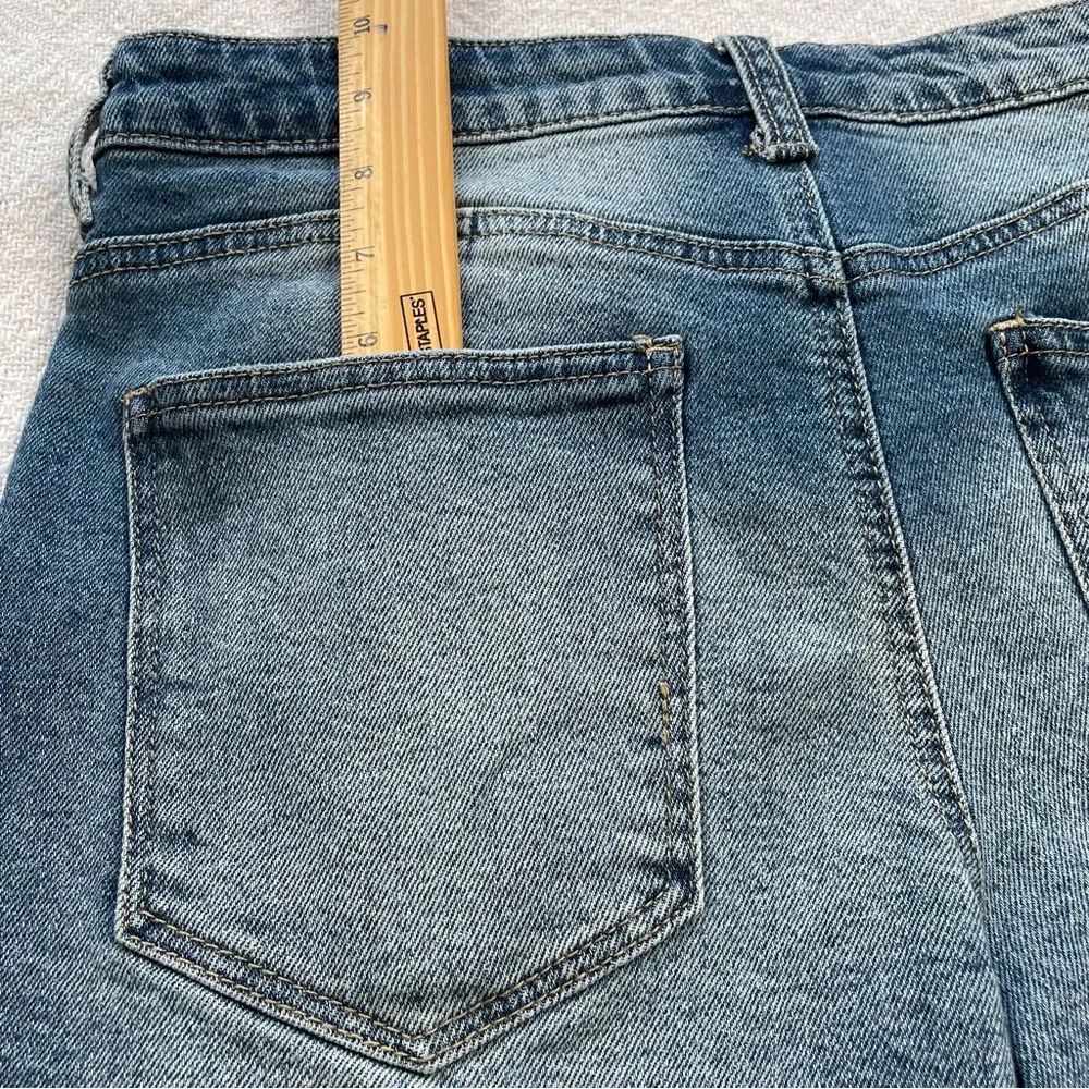 Kendall & Kylie Distressed Blue‎ Jean Shorts ~ Size 9 / 29  ~ Summertime ~ NWT